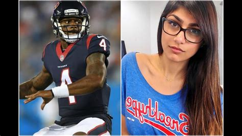 Twitters Goes In On Nfl Qb Being With Mia Khalifa Wtpne Podcast 1