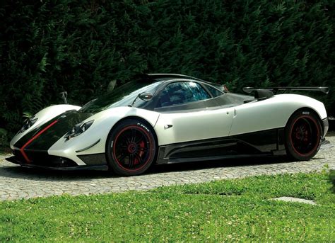 2009 Pagani Zonda Cinque Wallpapers