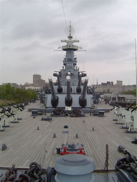 Main Artillery Uss North Carolina Now A Museum Ship Wilmington