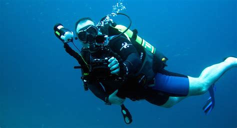 Digital Underwater Photographer Sanook Scuba