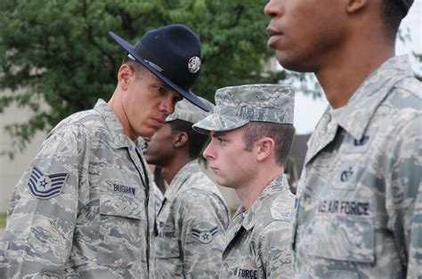 Reservists Renew Their Blue At Airmens Weekend 512th Airlift Wing
