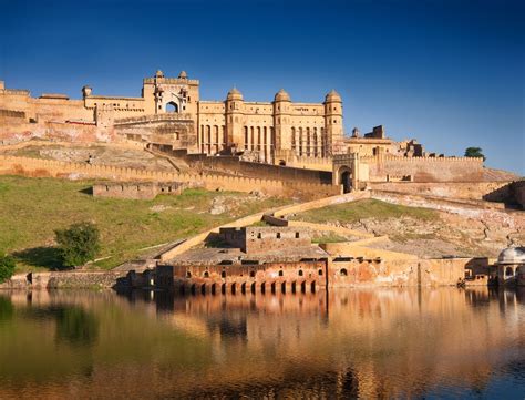 5 Wonderful Tourist Places In Rajasthan Near Delhi – OYO Hotels: Travel