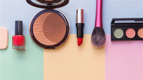 Buy a kit get a highlighting kit in a color that is a few shades lighter than your hair. 9 Best Contour Kits Of 2020 To Sculpt And Highlight Your ...
