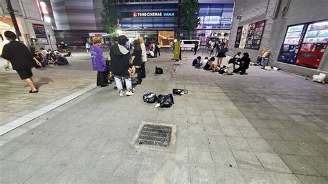 歌舞伎町｢トー横｣界隈にたむろする若者達の実像 ライブドアニュース