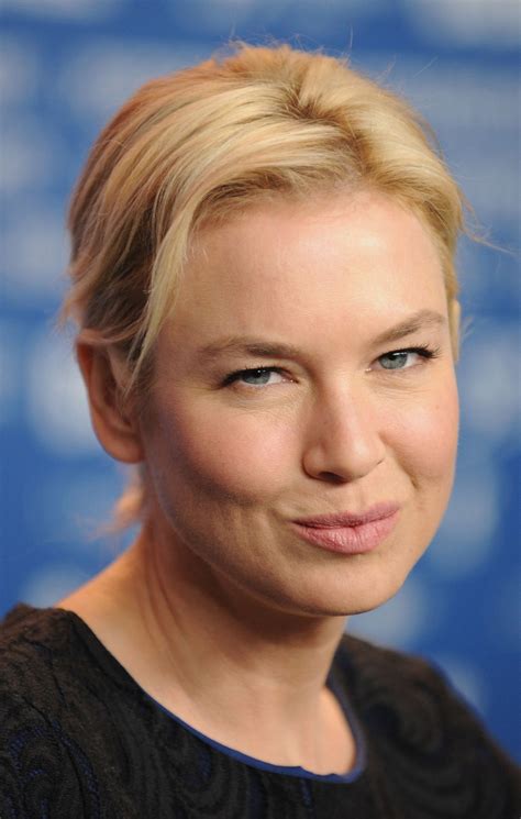 Renée zellweger explains how she embodied judy garland — and how much she feared singing as renee zellweger embodies judy garland in new 'judy' trailer. Moteurs de recherche d'images