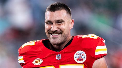 Why Travis Kelce Credits Erin Andrews For Jumpstarting His Romance With