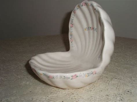 Shop fall craft supplies & décor. Vintage Clam shell soap dishclam shell by ...