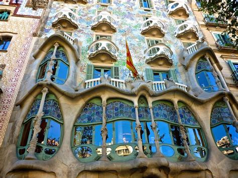 Épinglé Par Barb Sur La Belle Epoqueart Nouveau Gaudi