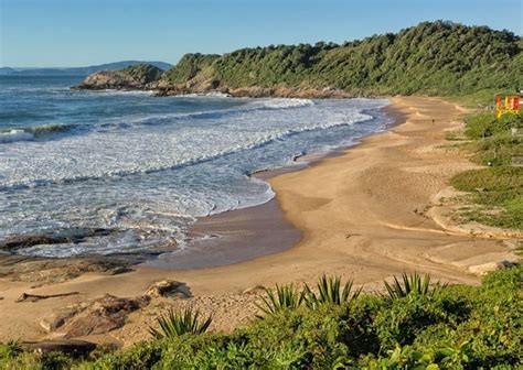 Praias de Nudismo no Brasil Conheça as Melhores Oficiais