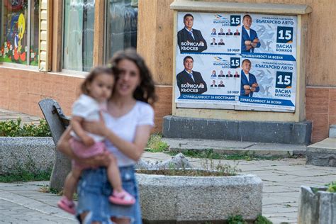 Bulgarians elect new parliament amid corruption worries People ...