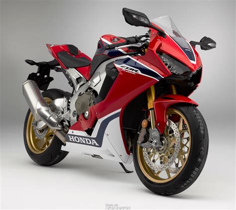 Yamaha yzf r1 is available in 2 colours and honda. Yamaha R1 Forum: YZF-R1 Forums - View Single Post - 2017 ...