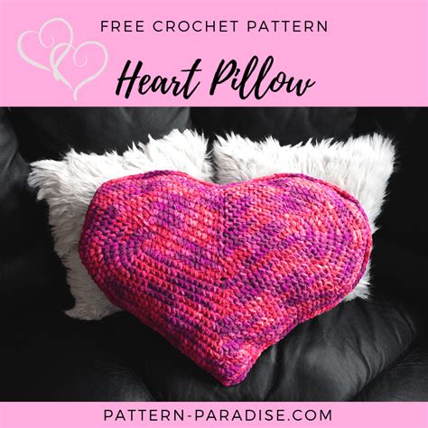 This post is part of a seasonal blog hop i'm doing with some of my favourite blogging friends! Free Crochet Pattern: Heart Pillow | Pattern Paradise