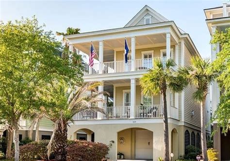 Elements Of Charlestons Historic Homes Hayneedle Historic Homes