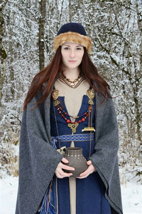 Úlfa Snjórdóttir Viking Woman Viking Clothing Viking Woman Viking Dress