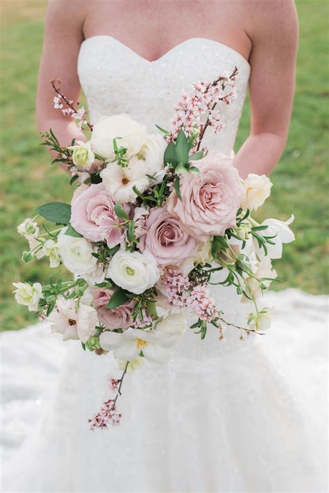 Stunning Blush Rose Wedding Bouquet Ideas To Make Your Big Day