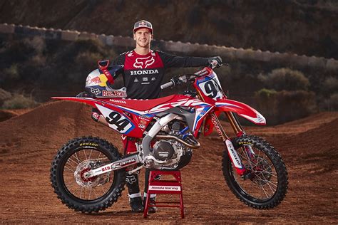 Home > moto headlines > usa supercross > hrc honda release 2019 supercross team armed with the crf450r, ken roczen and cole seely represent team honda hrc for the 2019. HRC HONDA SUPERCROSS TEAM, 2019 | Dirt Bike Magazine