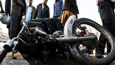 کراچی، تیز رفتار ڈمپر نے موٹر سائیکل سوار کو کچل دیا