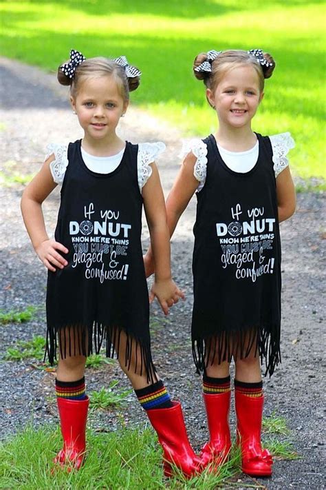 Pin By Pam Lundquist On Twin Tastic Twinning Tees Twin Outfits