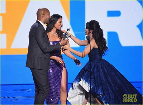 Camila Cabello Wins Video Of The Year At Mtv Vmas 2018 Photo 4132086