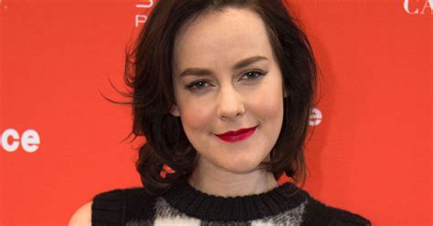 Jena Malone Gives Birth To Son With Boyfriend Ethan Delorenzo And Hes