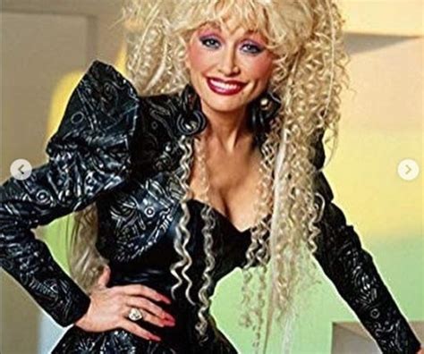 Dolly Parton Names Her Wigs See Which One She Calls Dragzilla