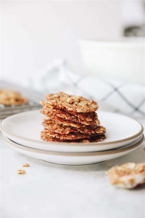 2,213,750 likes · 5,311 talking about this · 123,322 were here. Lemon Oat Lacies : Lemon Shortbread Recipe Martha Stewart ...