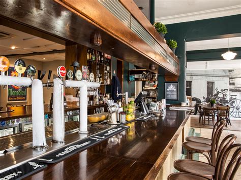 The best was first recorded by bonnie tyler for her album hide your heart (1988). The Best Pub Food in Melbourne | Travel Insider