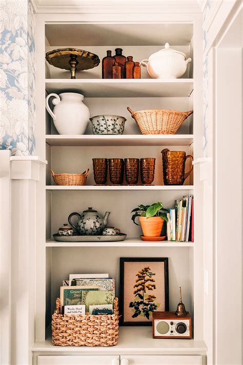 We've been working fluidly around our house and at the dining room table for years and i was ready to have a place to i finally took the plunge and completely took over a room in our home for school. dining-room-homeschool-room-1 - thewhitebuffalostylingco.com