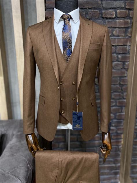 Mens Suits - Mary's Mannequin