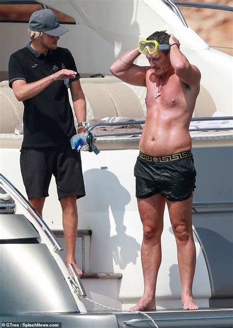 Luke Evans Shirtless On Yacht After Sharing Boyfriend Photos Daily Mail Online