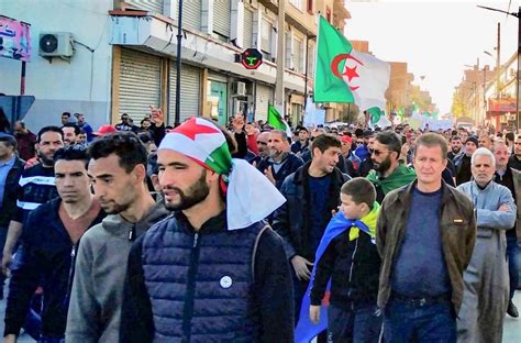 Algeria Arrests Three More Hirak Activists Middle East Eye