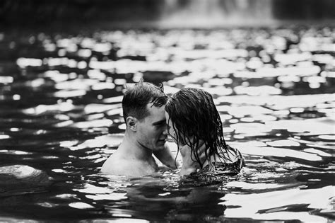 Steamy Waterfall Couple Shoot Bellingen In Engagement Shoots Engaged Couples Photography