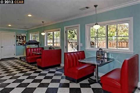 Dandino decoprint decor deluxe decoro pareti dekens design id designers guild desima. 7 Homes for Sale With a 1950s-Style Diner Inside | HuffPost
