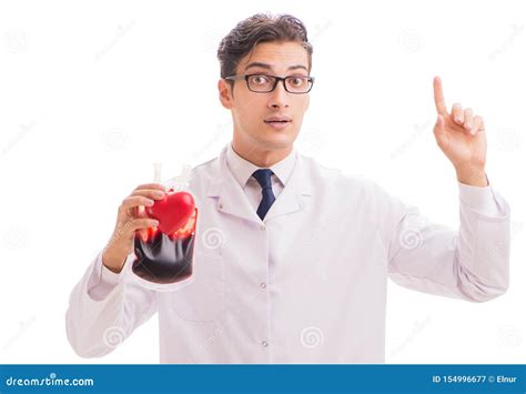 Doctor En Concepto De La Donaci N De Sangre Aislado En Blanco Imagen De