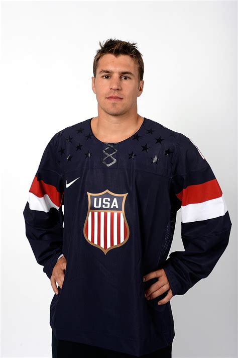 Left winger who was drafted 17th overall by the new jersey devils in 2003 and signed with the minnesota wild in 2012. Man Crush of the Day: Hockey player Zach Parise | THE MAN CRUSH BLOG