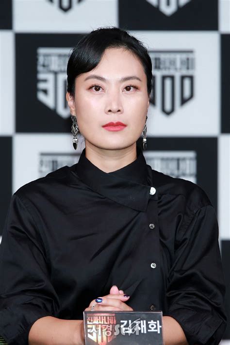 만능 치트키 김재화 별 게 아닌 닭 성대모사 발사. 김재화, '매력 넘치는 이목구비' (진짜사나이300)