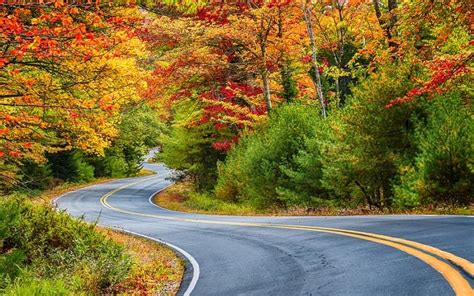7 Best Scenic Drives In Connecticut