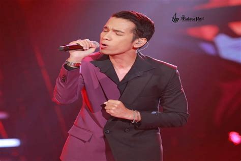 Maruah tetap maruah, itulah luahan penyanyi dan pelakon naim daniel. Naim Daniel terima pengiktirafan dari Dewan Bahasa dan ...