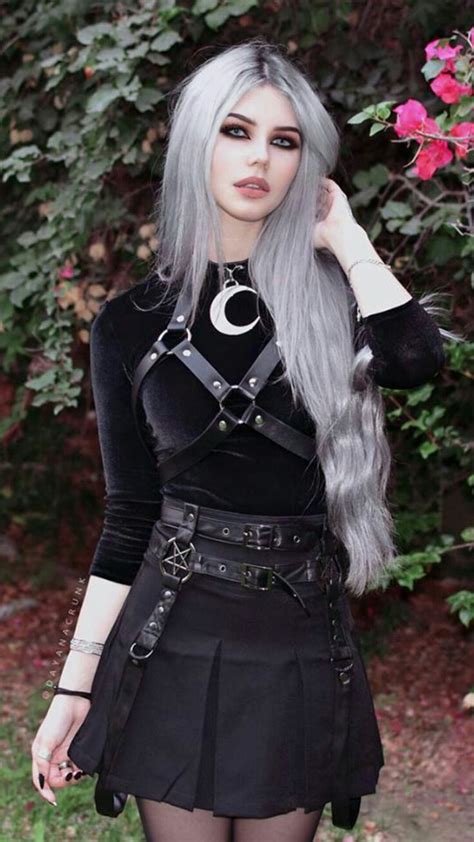 Pin By KnØwh3re On Dayana Crunk Gothic Outfits Gothic Fashion Fashion