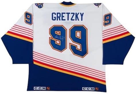 Score a new wayne gretzky jersey at blues shop, your #1 source for blues wayne gretzky jerseys! Wayne Gretzky Signed St. Louis Blues Jersey (UDA COA ...