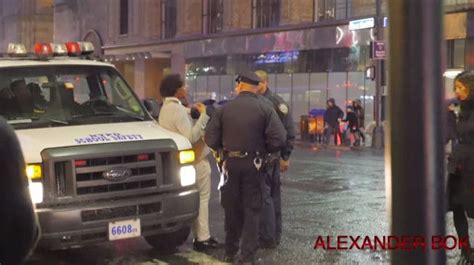 Watch Cops Throw Youtube Prankster To Ground For Dancing Behind Them Cops Nypd Dance