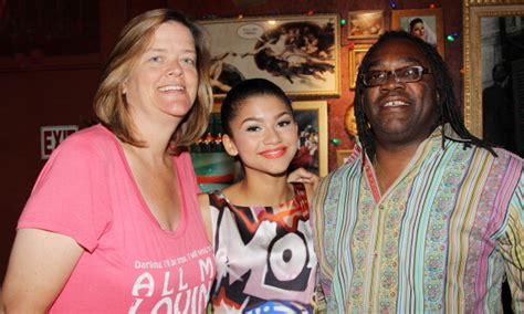 Zendaya is extremely protective of her parents. Zendaya defends parents after they were called ugly by ...