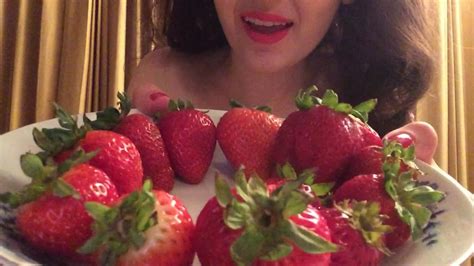 Asmr Eating Pudding Strawberries Cherries Rasberries And Whipped