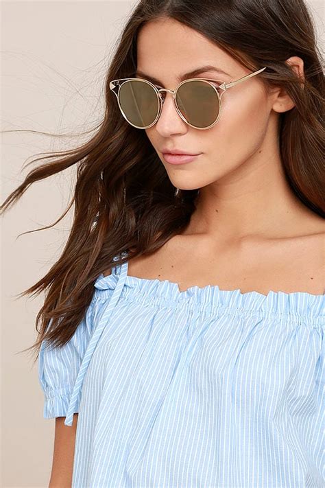 chic gold sunglasses gold wire sunglasses gold sunnies 18 00 lulus