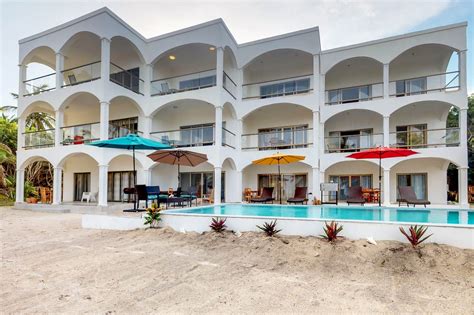 D3 Blue Water Beach Villas Gold Standard Certified 2 Bd Vacation