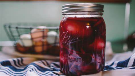 Amish Pickled Red Beet Eggs Recipe