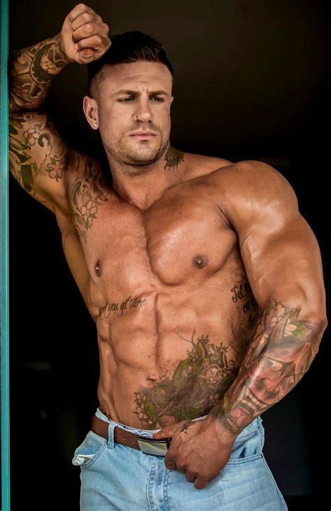 Pin By Jason Wiley On Muscle Men Collection Muscle Men Men Gorgeous Men