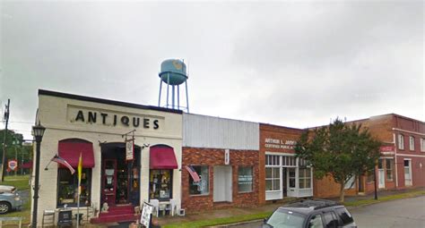 11 Small South Carolina Towns Where Everyone Knows