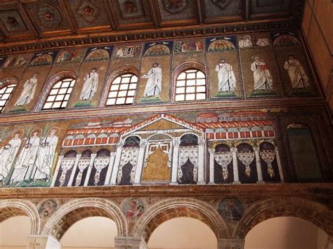 I Mosaici Di Santapollinare Nuovo A Ravenna