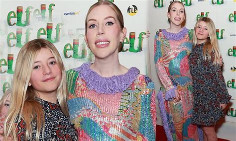 Katherine Ryan And Daughter Violet Attend Elf The Musical Screening Daily Mail Online